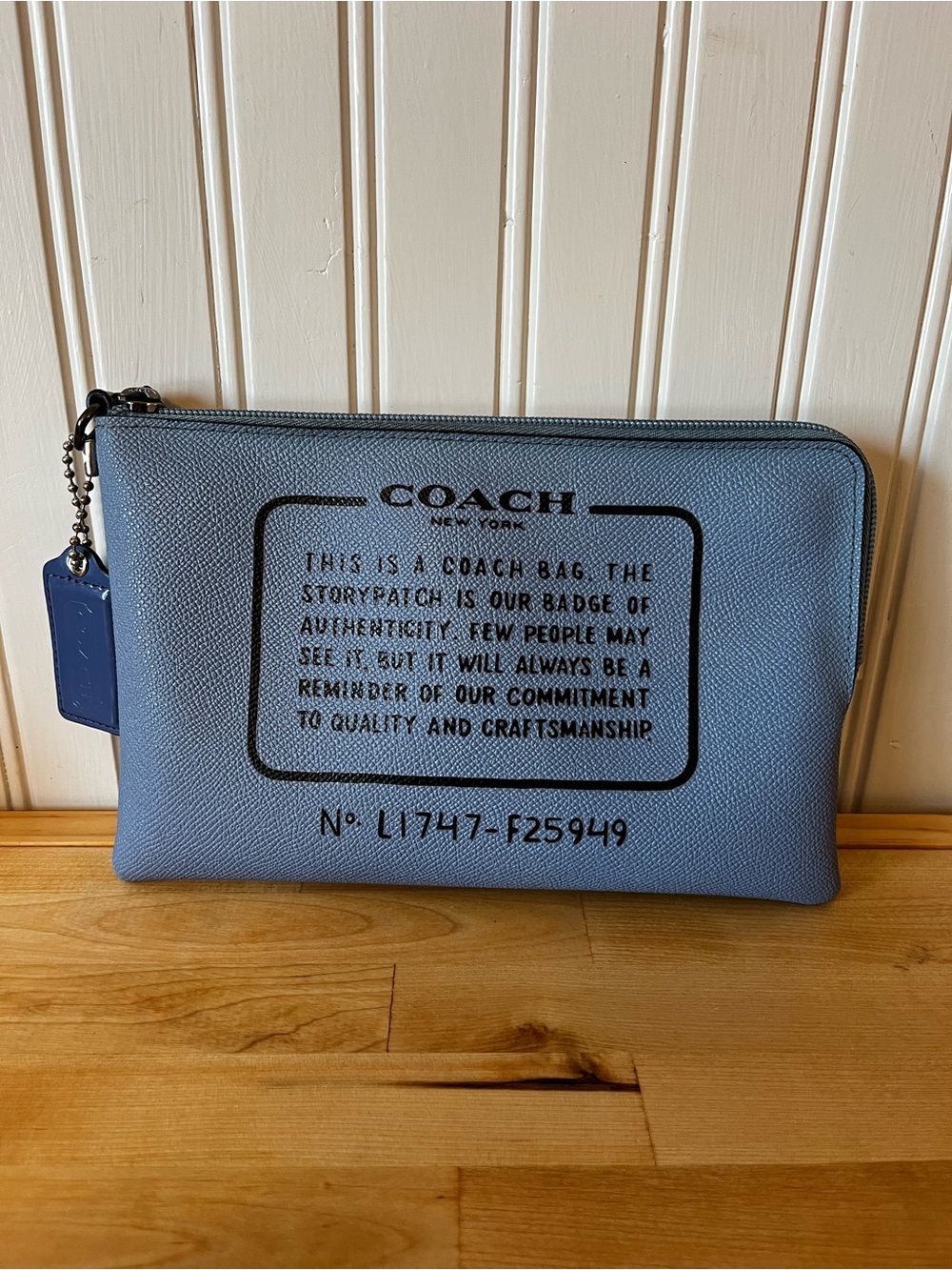 COACH Storypatch Clutch